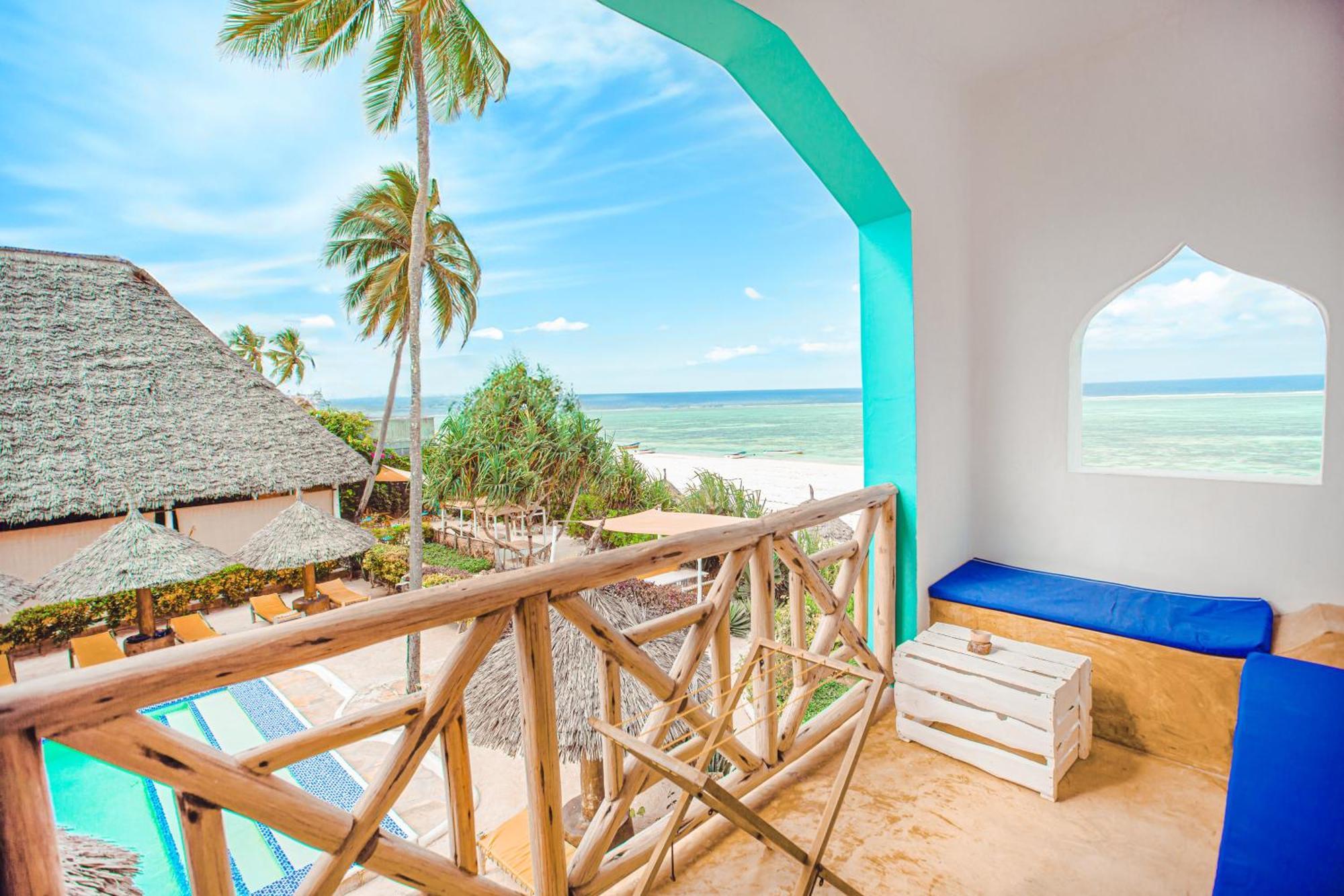 Ahg Sun Bay Mlilile Beach Hotel Матемве Экстерьер фото